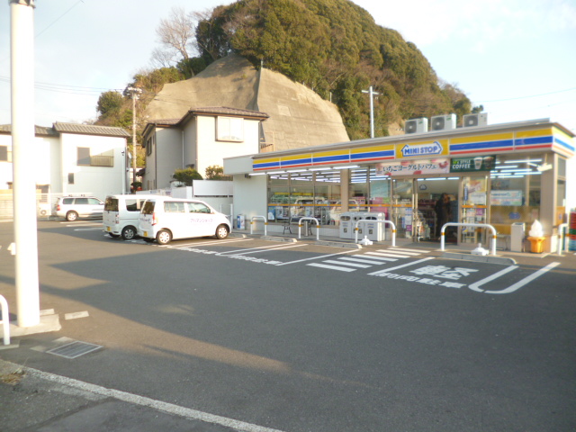 コンビニ　ミニストップ　横須賀東浦賀店（コンビニ）まで838m