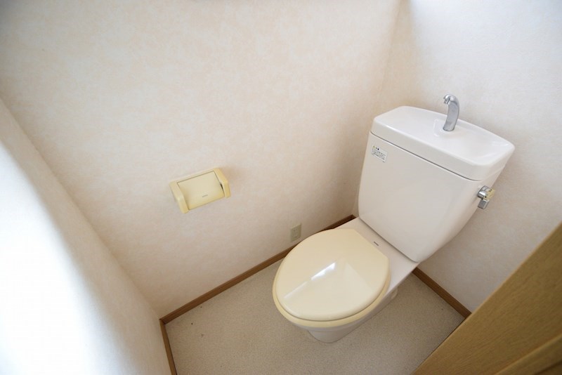 トイレ　別部屋参考写真