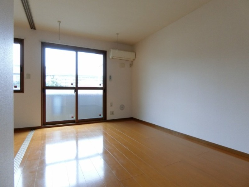 居室・リビング　図面と現状に相違がある場合には現状を優先