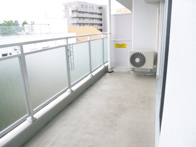 バルコニー　同物件室内の参考写真になります※現況優先