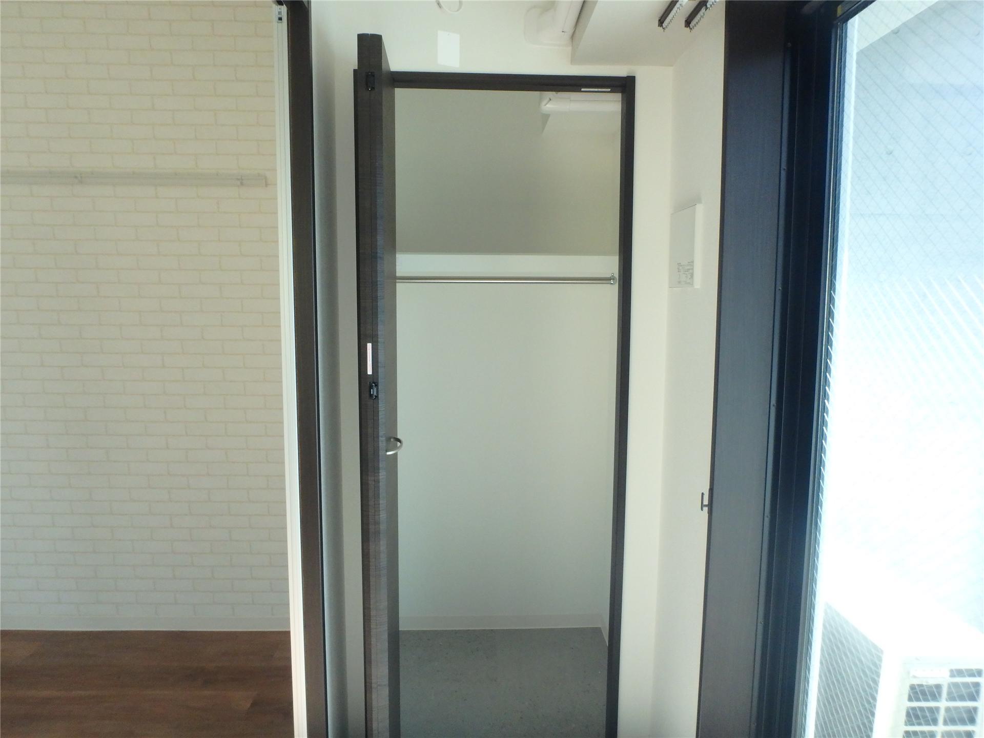 その他設備　洋室にもクローゼットがあります