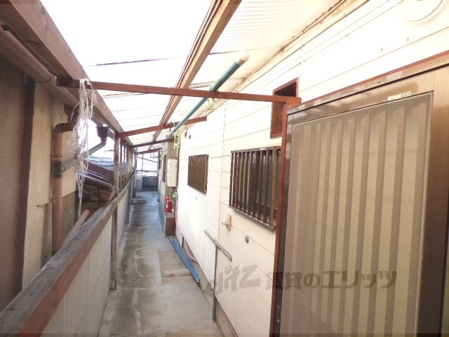 その他　共用廊下が干場
