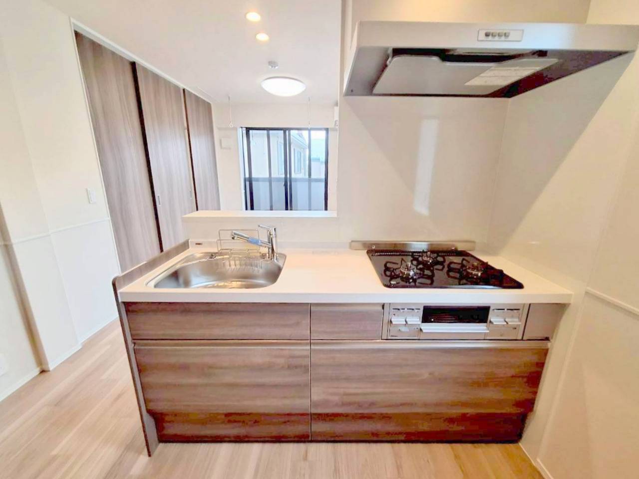 キッチン　★グリル付きガス３口システムキッチン★