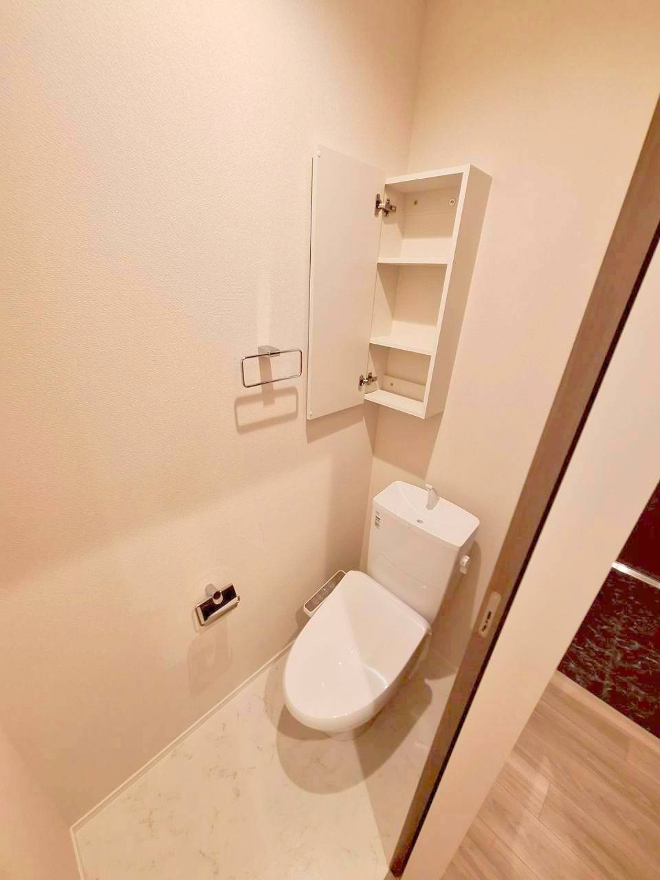 トイレ　★温水洗浄便座★