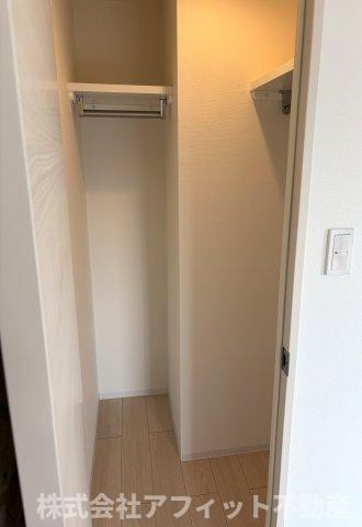 収納　ウォークインクローゼット