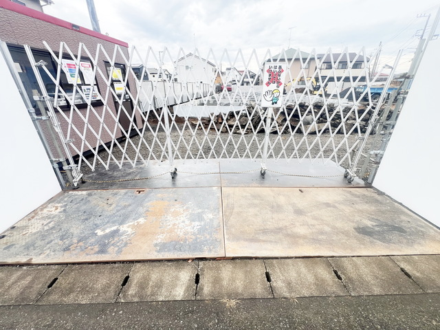 エントランス　～今日も一日お疲れ様～