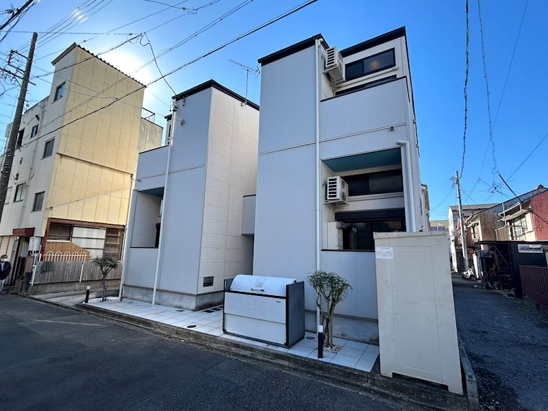 建物外観　設備充実の単身者様専用アパートです。