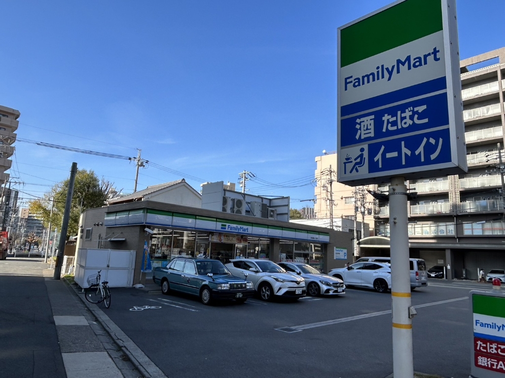 コンビニ　ファミリーマート 昭和鶴舞二丁目店（コンビニ）まで366m