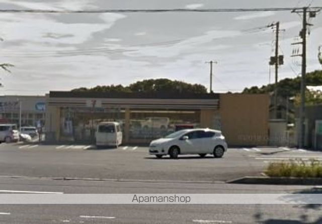 コンビニ　セブンイレブン（コンビニ）まで372m