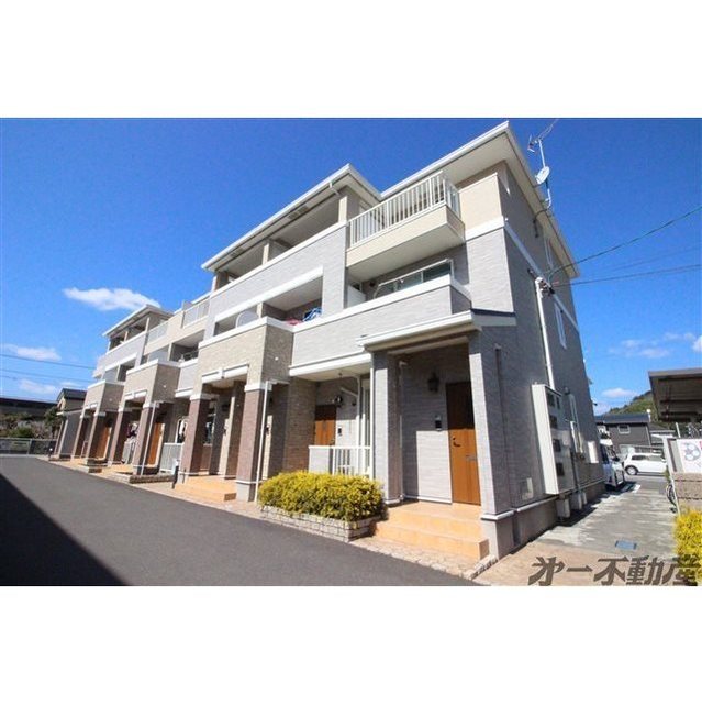 エントランス　建物外観