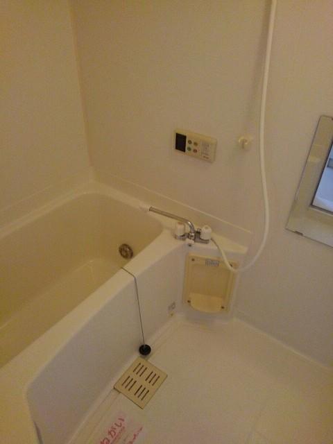 バス・シャワールーム　バスルーム