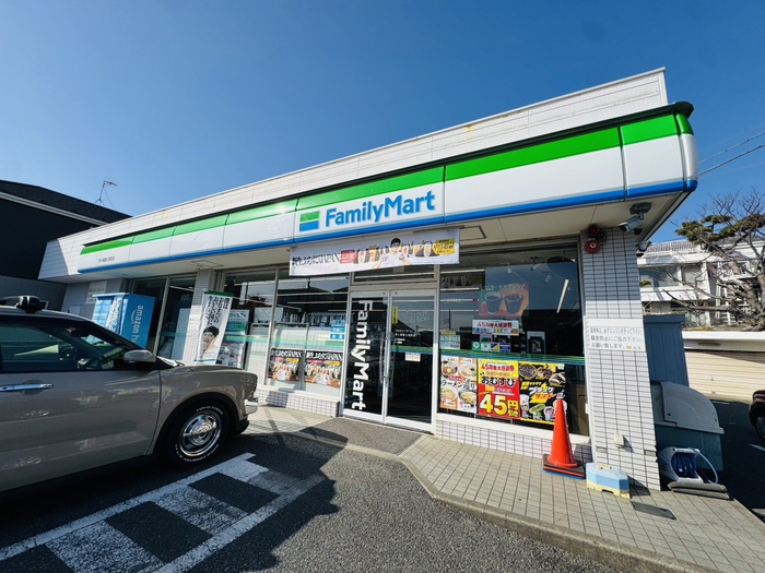 コンビニ　ファミリーマート 茅ヶ崎富士見町店（コンビニ）まで725m