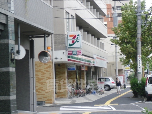 コンビニ　セブンイレブン　広島観音本町店（コンビニ）まで440m