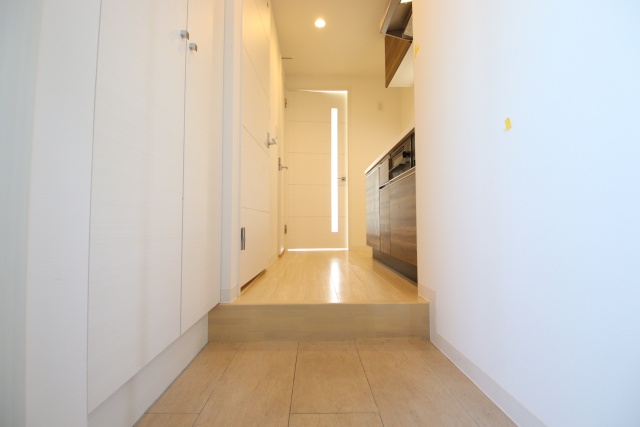 玄関　※別室の参考写真の為、現況優先です。