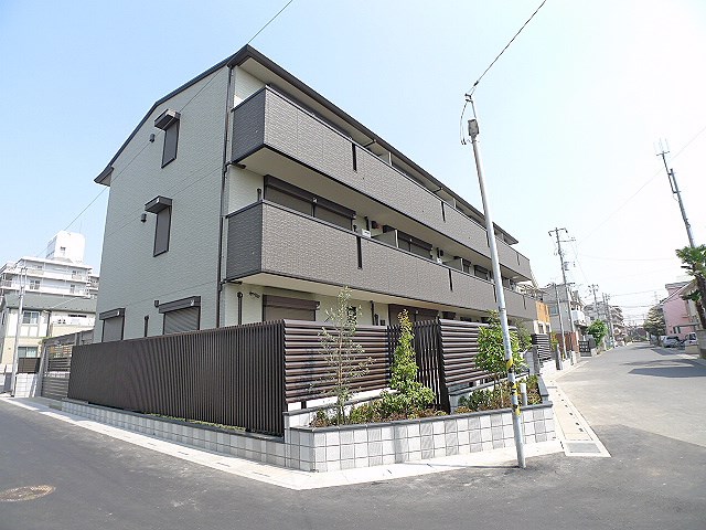 建物外観　LupinusGardenのご紹介は住まいの窓口　アソシエに