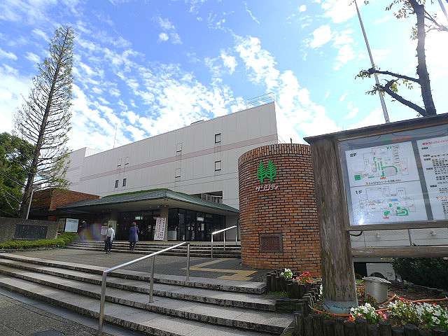 ショッピングセンター　越谷サンシティ（ショッピングセンター）まで2202m