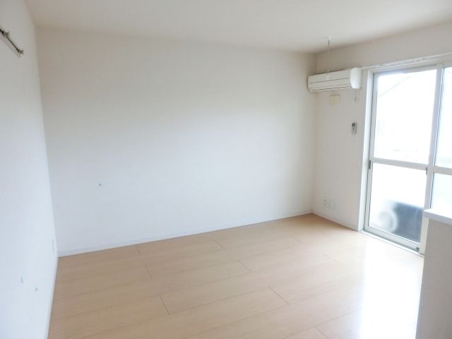 居室・リビング　明るいリビングは気持ちが良いですね