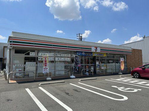 コンビニ　セブンイレブン 松原松ケ丘3丁目店（コンビニ）まで998m