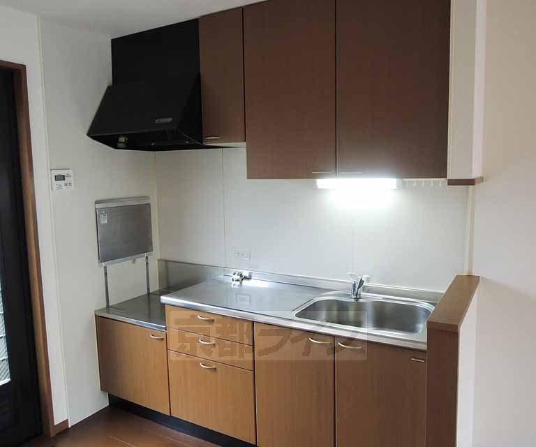 キッチン　この大きさならお料理も楽々ですね・