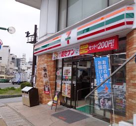 コンビニ　セブンイレブン 長崎馬町店（コンビニ）まで410m
