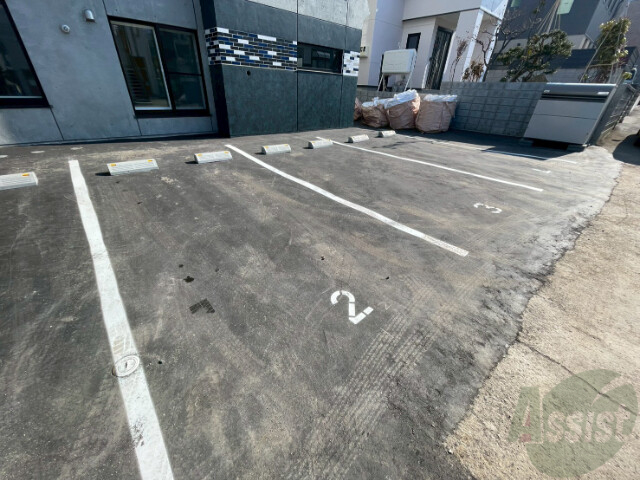 駐車場　駐車場