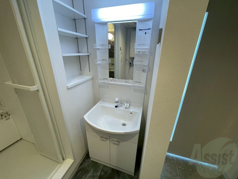 洗面設備　シャンプードレッサーで身支度もラクラクです！