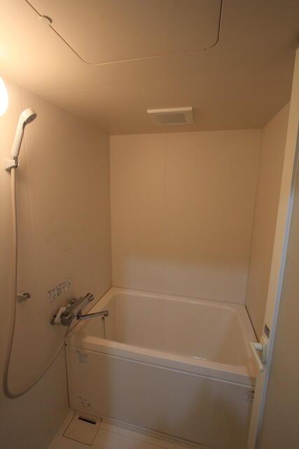 バス・シャワールーム　?