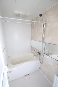 バス・シャワールーム　乾燥機能付きバス