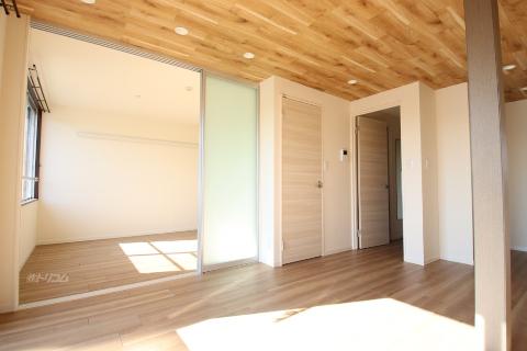 その他設備　室内ダウンライト照明付