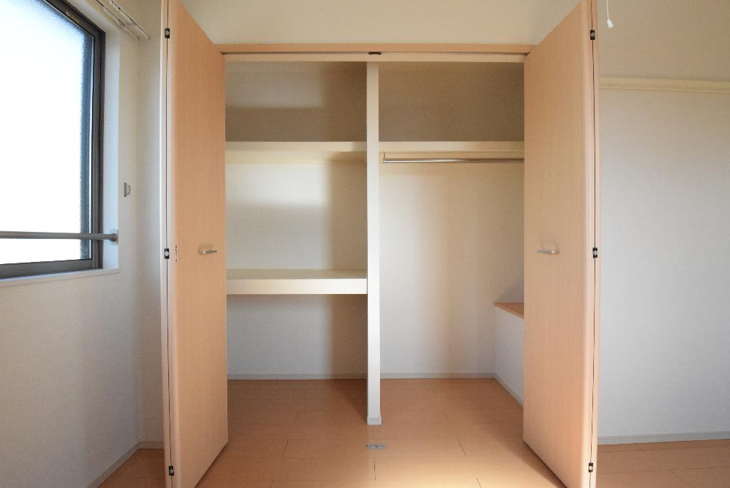 収納　クローゼット