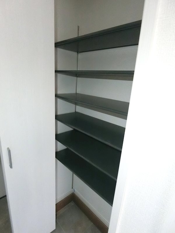 玄関　シューズボックスあります