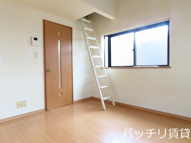 居室・リビング　同型タイプ掲載のため、現況を優先します。