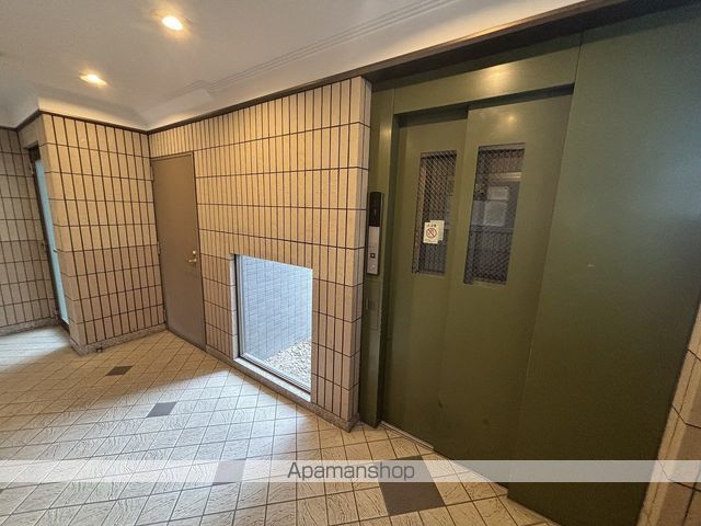 ロビー　ロビー