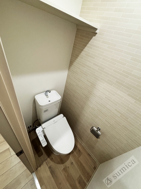 トイレ　温水洗浄便座