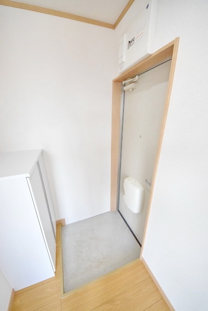 玄関　収納豊富なシューズボックスです♪