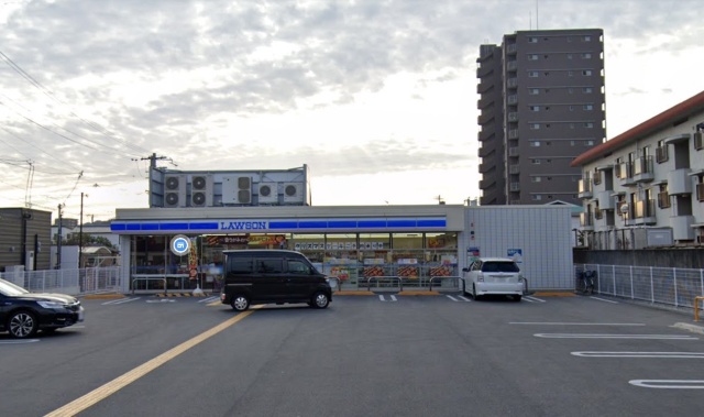 コンビニ　ローソン　姫路伊伝居店（コンビニ）まで200m