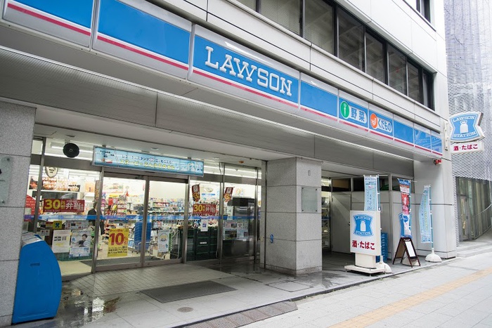 コンビニ　ローソン渋谷初台一丁目店（コンビニ）まで180m