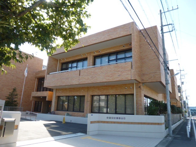 図書館　浦安市立図書館堀江分館（図書館）まで442m