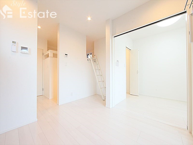 居室・リビング　リビング