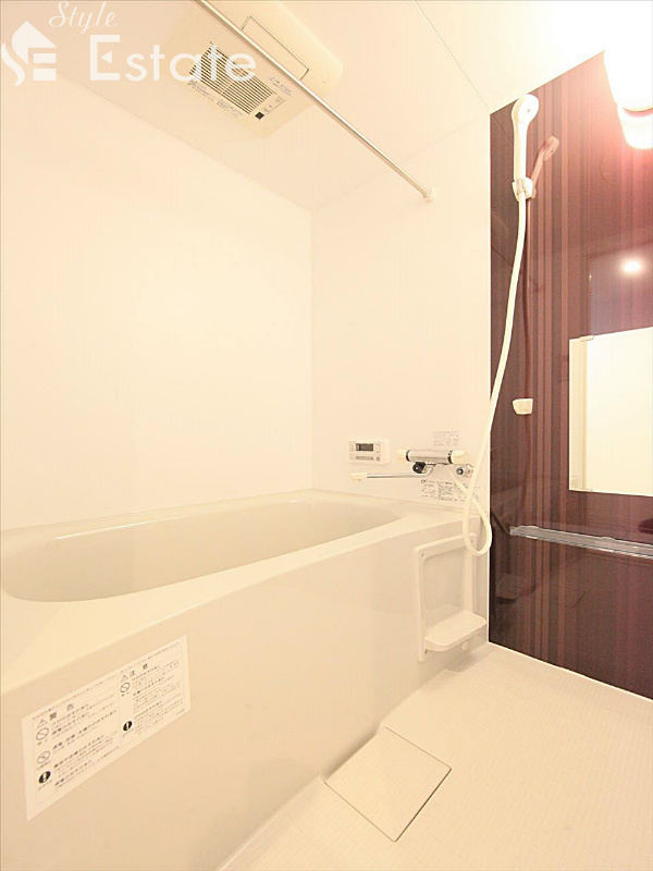 バス・シャワールーム　バスルーム