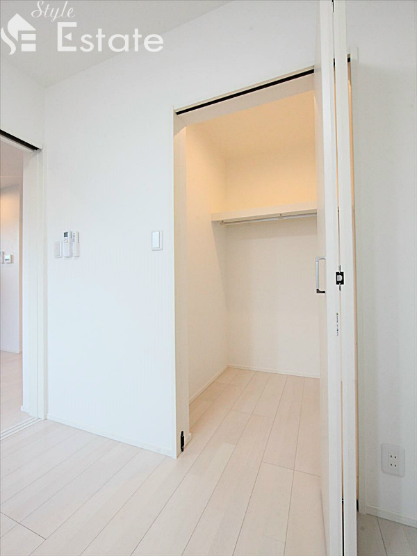 収納　ウォークインクローゼット