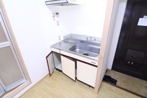 キッチン　※別部屋の写真です