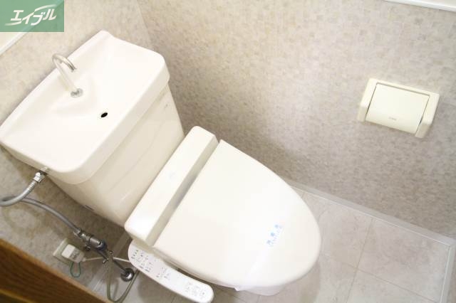 トイレ　他のお部屋の写真です。実際とは異なります。