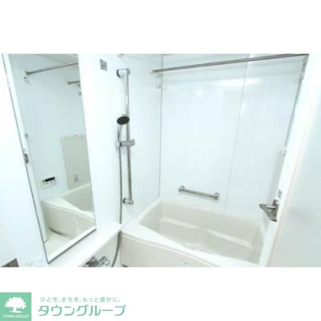 バス・シャワールーム　※写真は同タイプ住戸です。