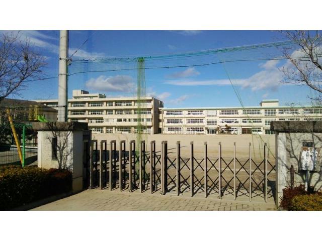 小学校　渋川市立古巻小学校（小学校）まで1805m