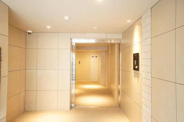 エントランス　清潔なエントランスです