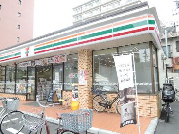 コンビニ　セブンイレブン 荒川東日暮里2丁目店（コンビニ）まで504m