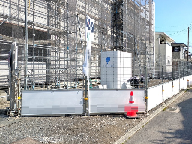 駐車場　建築中