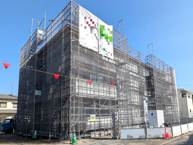 建物外観　建築中