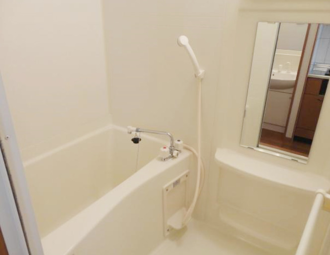 バス・シャワールーム　清潔感のある快適バスルーム♪